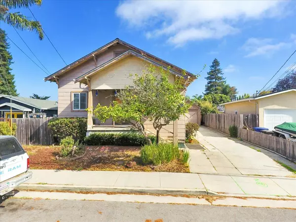 Santa Cruz, CA 95060,334 Dufour ST