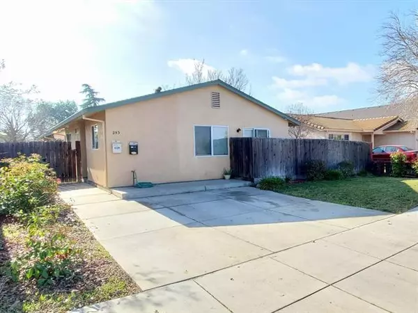 253 H ST, Los Banos, CA 93635