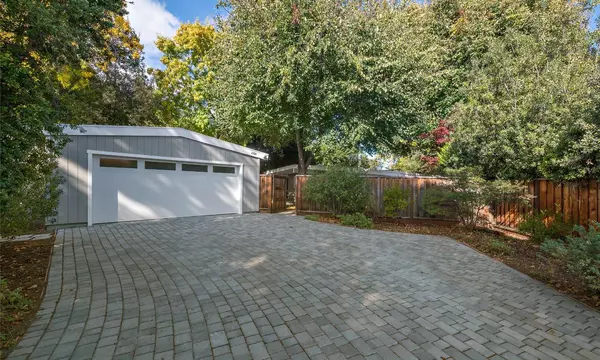 Mountain View, CA 94043,2330 Heather CT