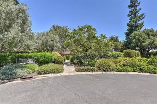 1070 Mercedes AVE 16, Los Altos, CA 94022