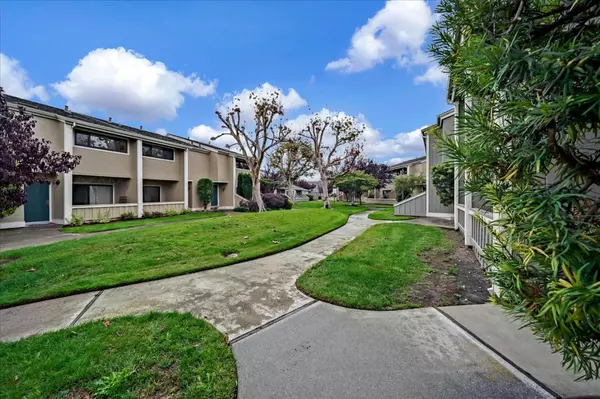 Foster City, CA 94404,811 Perseus LN