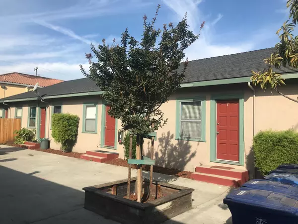 Santa Cruz, CA 95060,221 Raymond ST