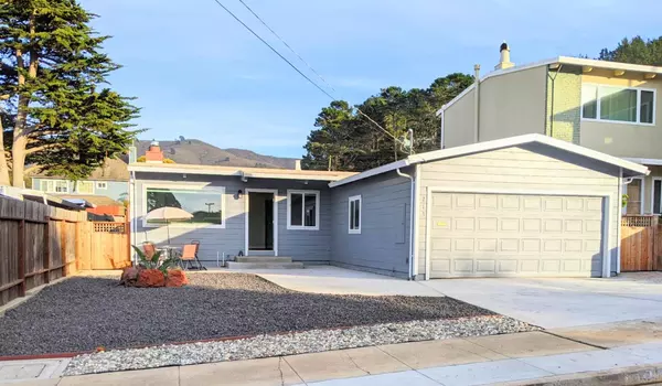 Pacifica, CA 94044,213 Hillside DR