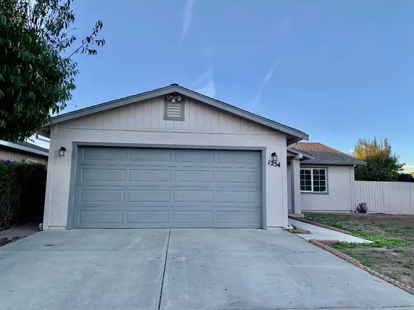 1254 Victorian CIR, Greenfield, CA 93927