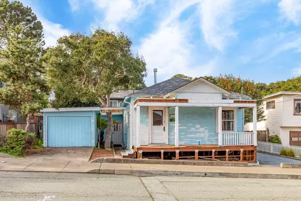 226 Cedar ST, Pacific Grove, CA 93950