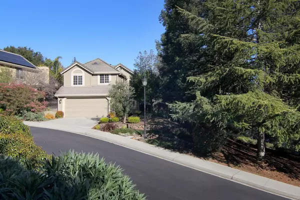 Scotts Valley, CA 95066,12 Coopers Hawk CT