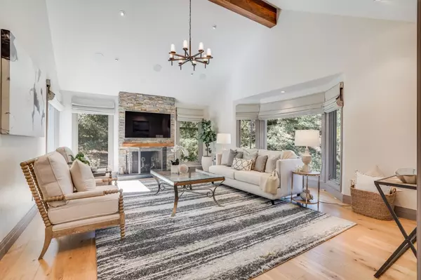 Los Altos Hills, CA 94022,11913 Murietta LN