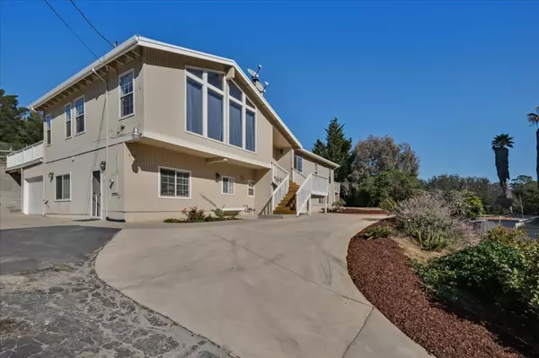 287 Vega RD, Royal Oaks, CA 95076