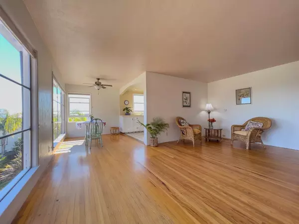 Santa Cruz, CA 95060,111 Escalona CT