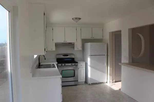 Salinas, CA 93906,18727 Louise CT