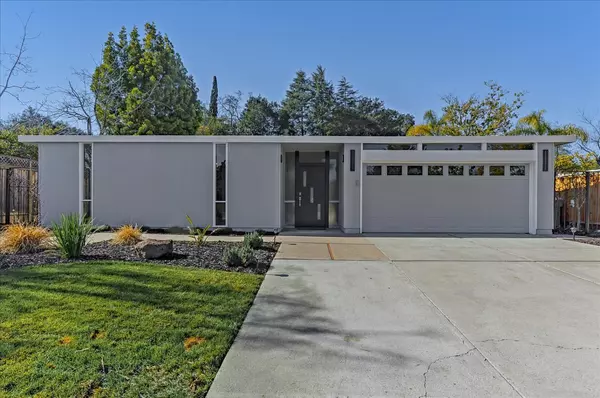 969 Eichler DR, Mountain View, CA 94040