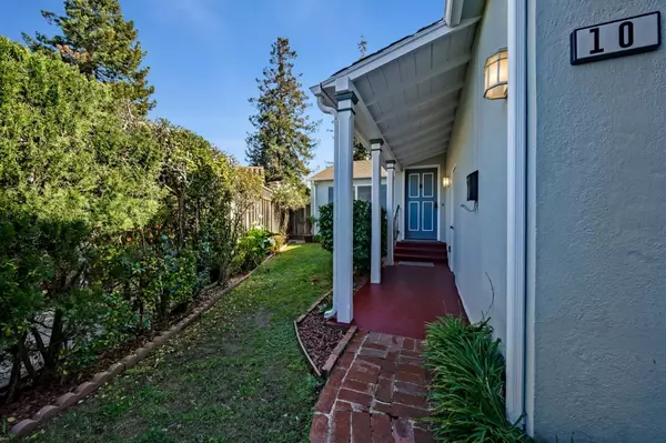 Burlingame, CA 94010,10 Winchester PL