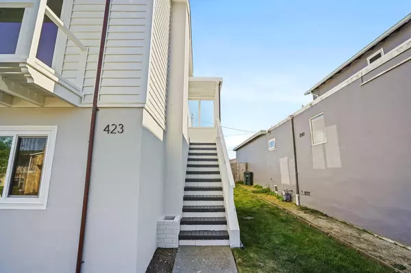 Pacifica, CA 94044,423 Imperial DR