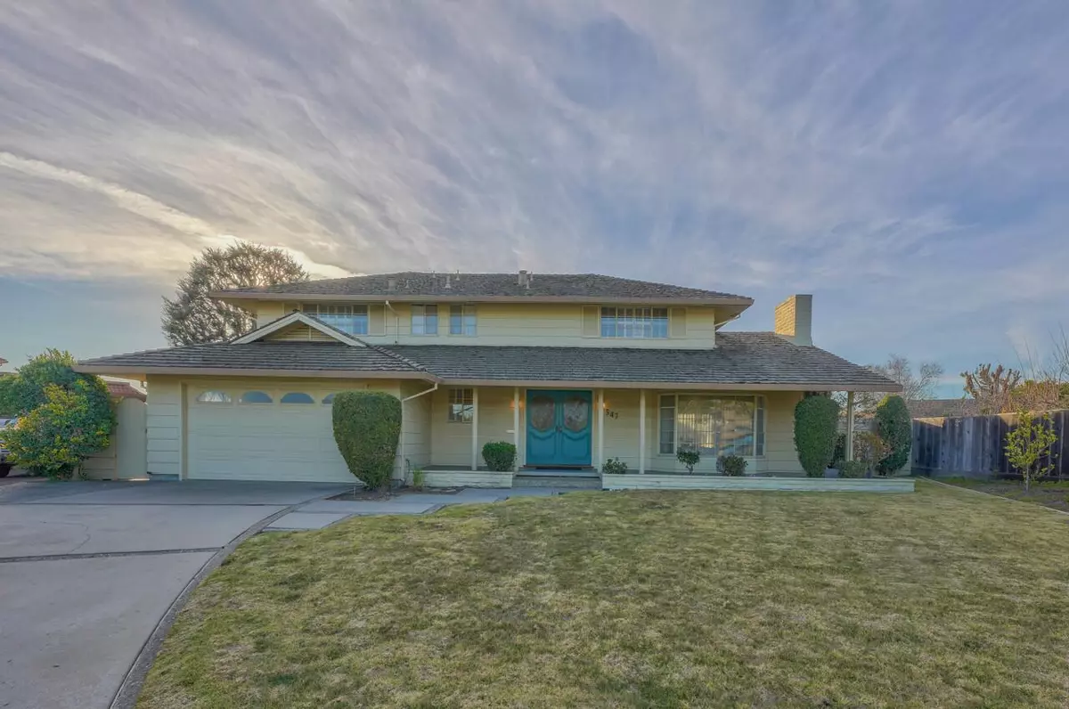 Salinas, CA 93901,547 San Vincente CIR