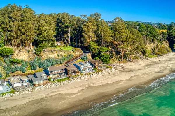 120 New Brighton RD, Aptos, CA 95003