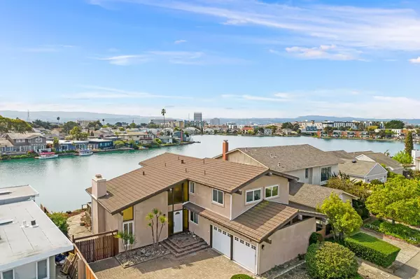 Foster City, CA 94404,275 Surfbird ISLE