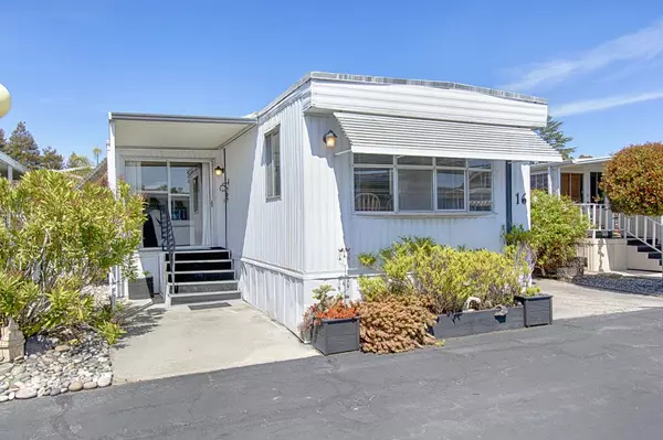 4425 Clares ST 16, Capitola, CA 95010