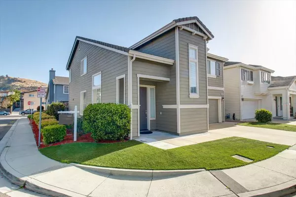 32 Idlewood DR, South San Francisco, CA 94080