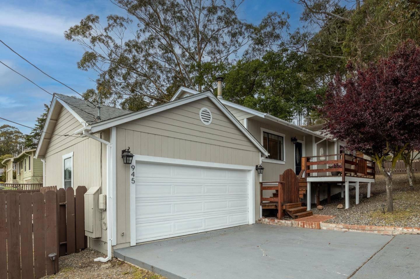 Moss Beach, CA 94038,945 Etheldore ST