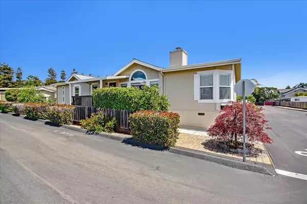 Capitola, CA 95010,4425 Clares ST 68