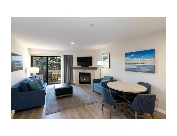 223 Seascape Resort DR, Aptos, CA 95003