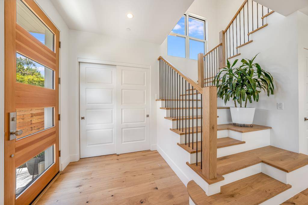 Santa Cruz, CA 95062,130 Bay Crest RD