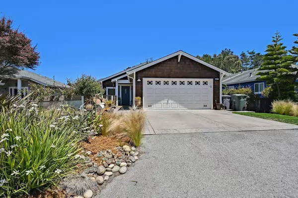 427 3rd ST, Montara, CA 94037