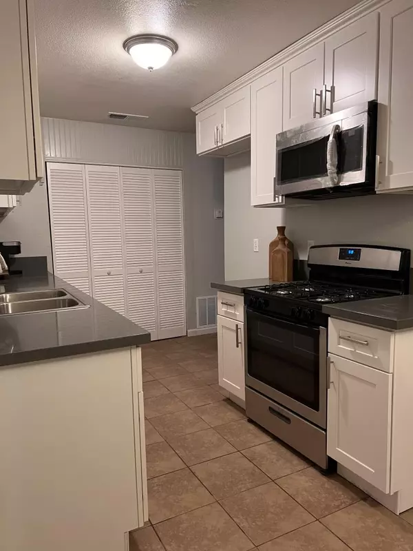 Greenfield, CA 93927,336 Hutchison DR