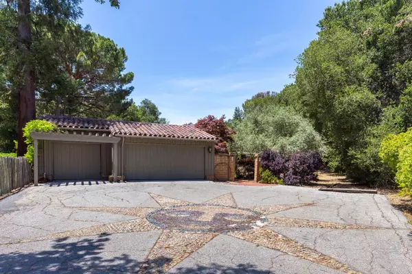 Los Altos Hills, CA 94022,25900 Elena RD