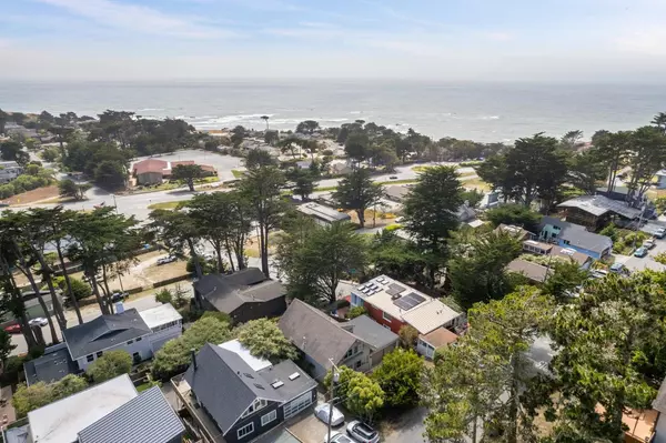 Moss Beach, CA 94038,802 Stetson ST