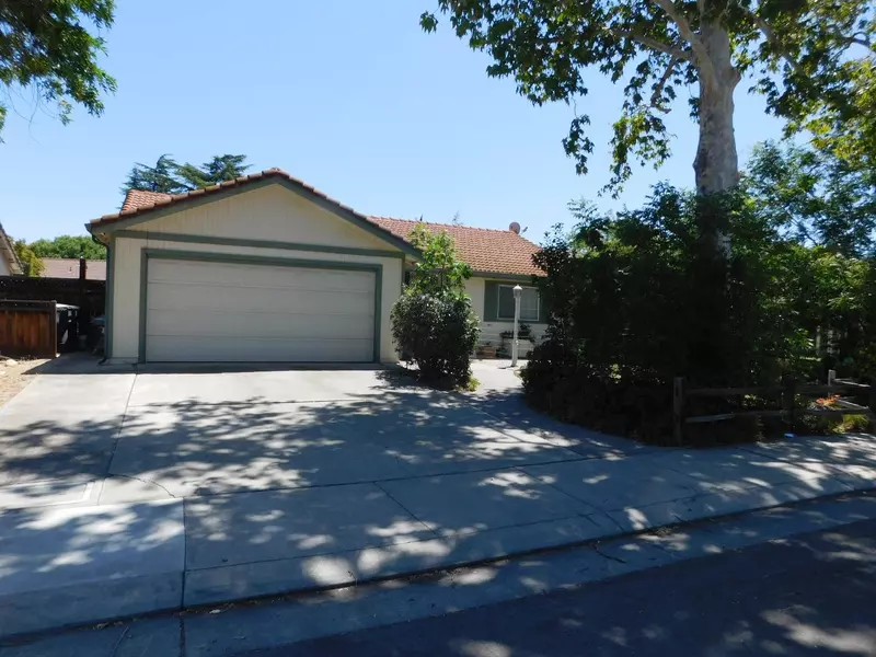 1990 Village DR, Tracy, CA 95376