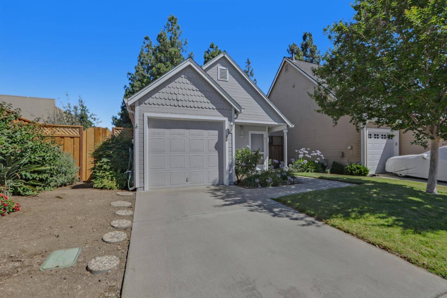 Morgan Hill, CA 95037,721 Mei DR