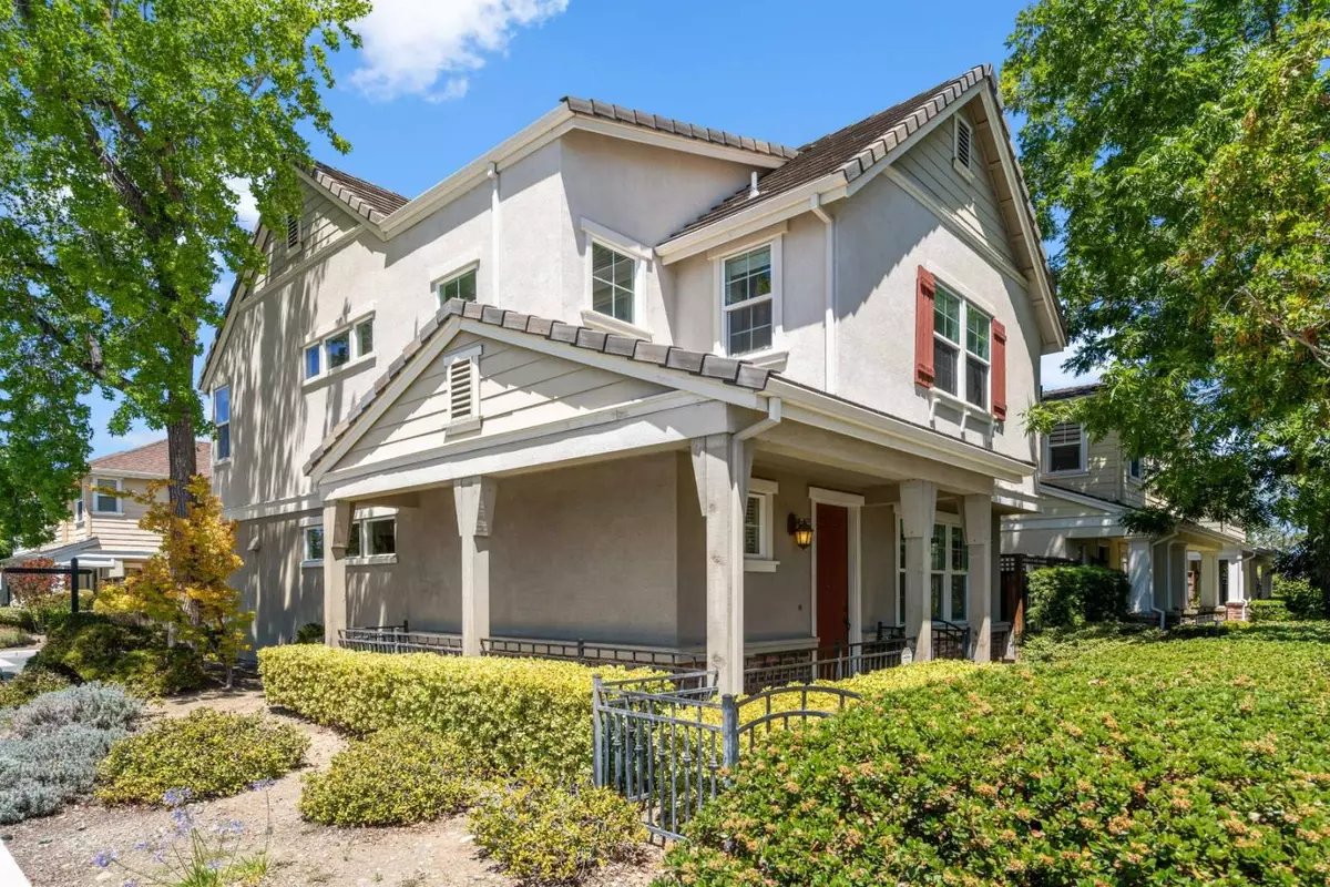 San Jose, CA 95124,3050 Pistache LN