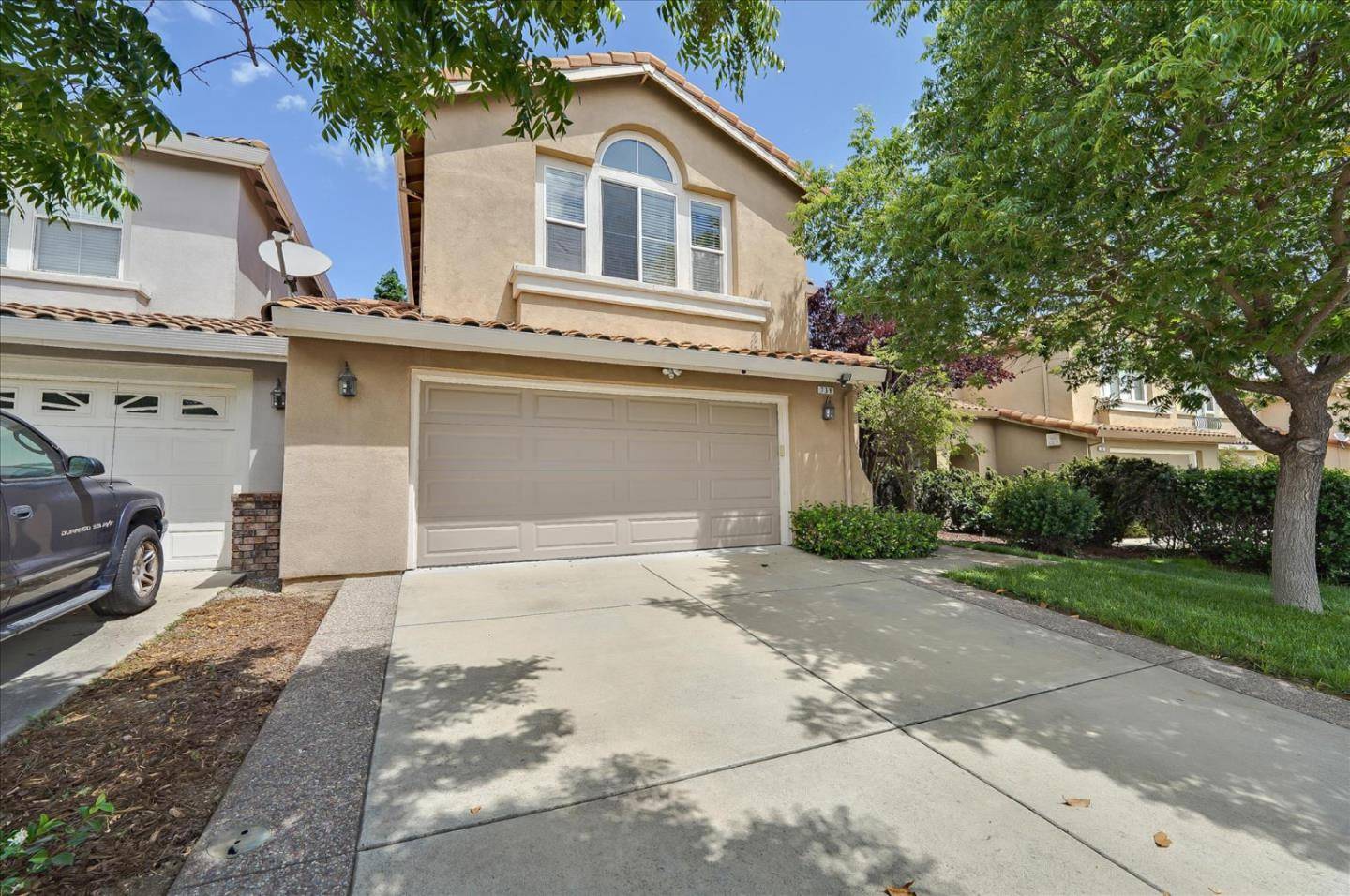 Morgan Hill, CA 95037,739 Saint James PL