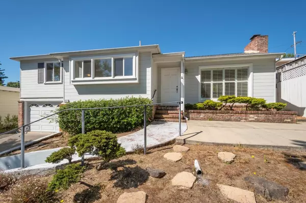 Burlingame, CA 94010,1517 La Mesa DR