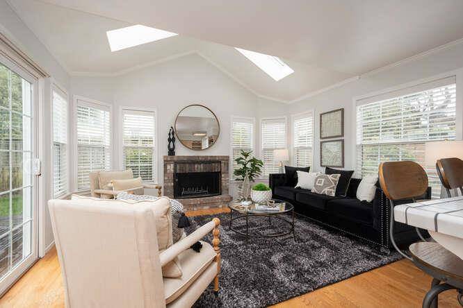305 Glenwood AVE, Daly City, CA 94015