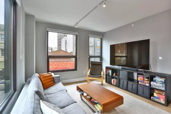 San Francisco, CA 94109,719 Larkin ST 203