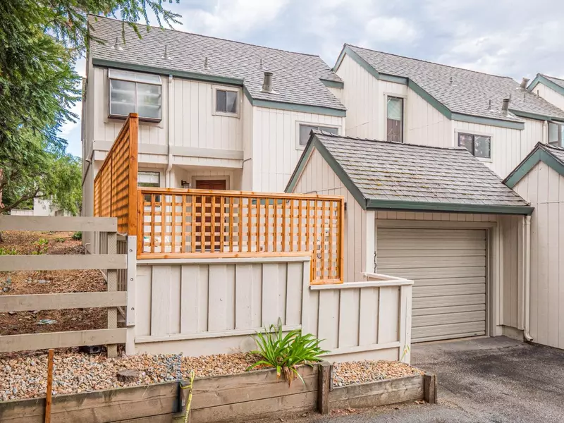 3101 Erin LN, Santa Cruz, CA 95065