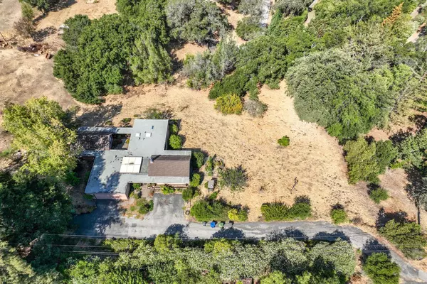 13147 Byrd LN, Los Altos Hills, CA 94022