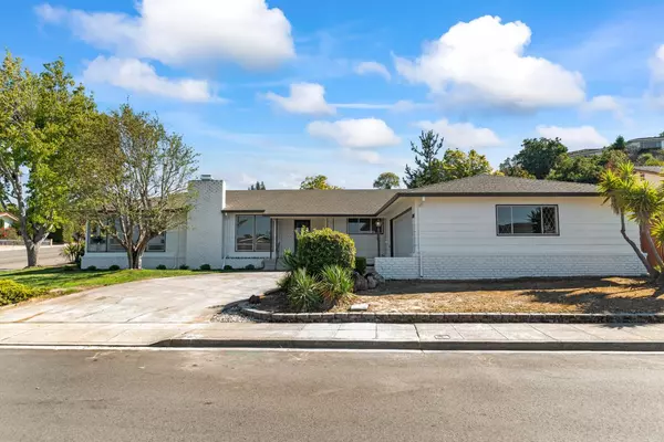 1801 Castenada DR, Burlingame, CA 94010