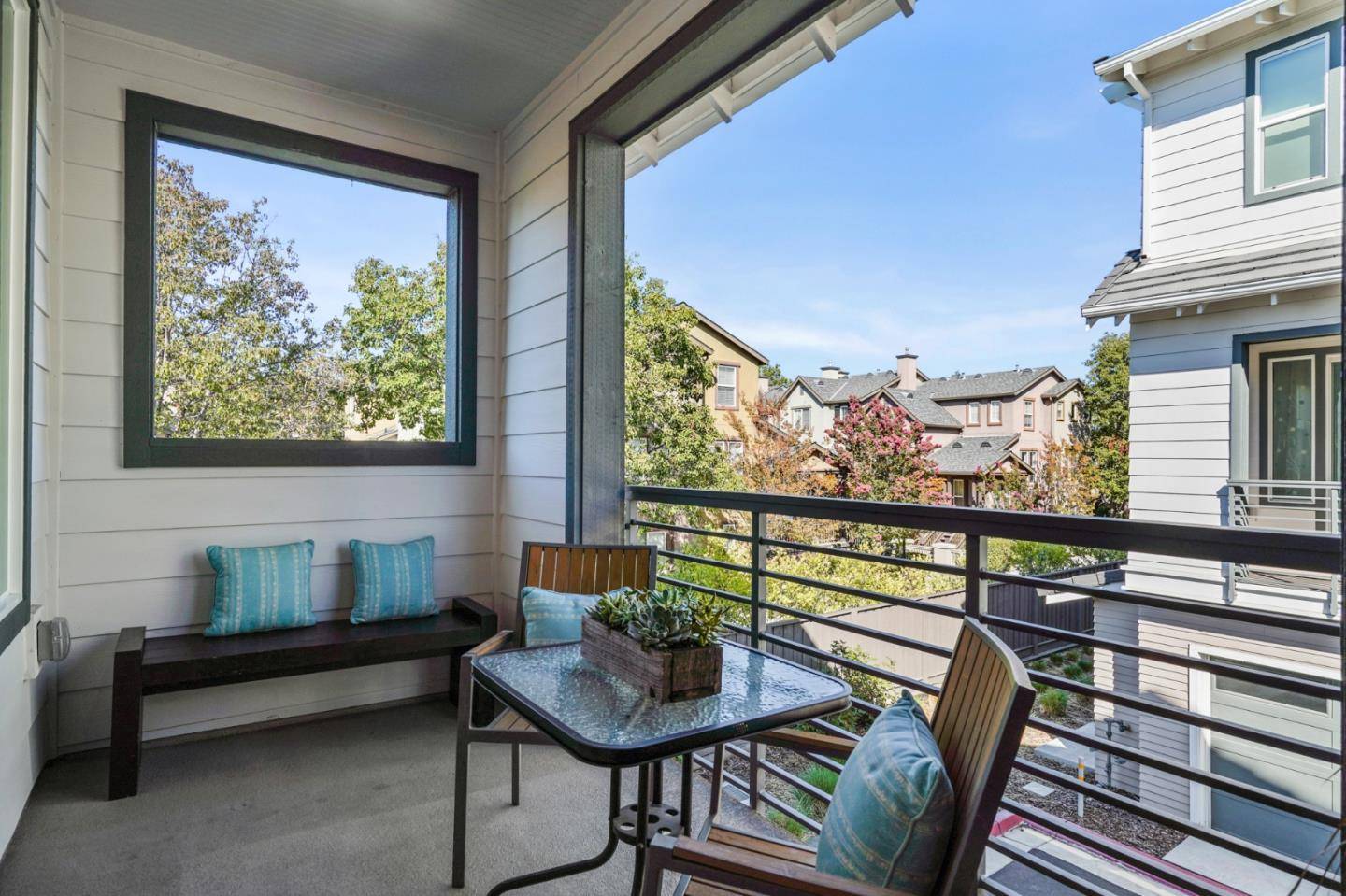 Mountain View, CA 94040,111 Ranch LN