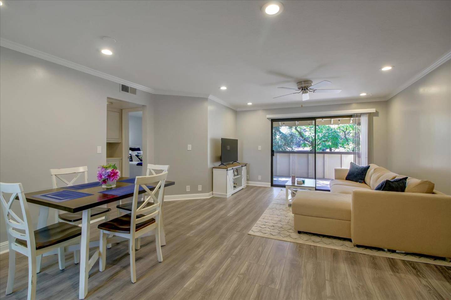 San Jose, CA 95124,3242 Kimber CT 42