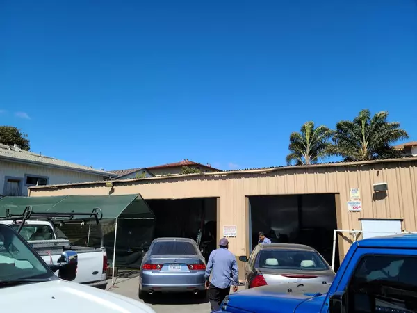 Salinas, CA 93905,519 E Market ST