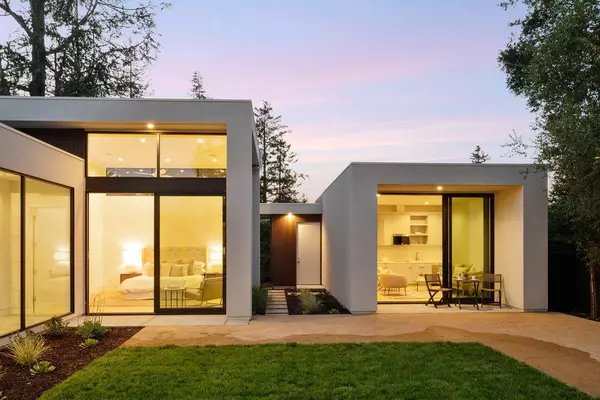 Menlo Park, CA 94025,520 Hobart ST