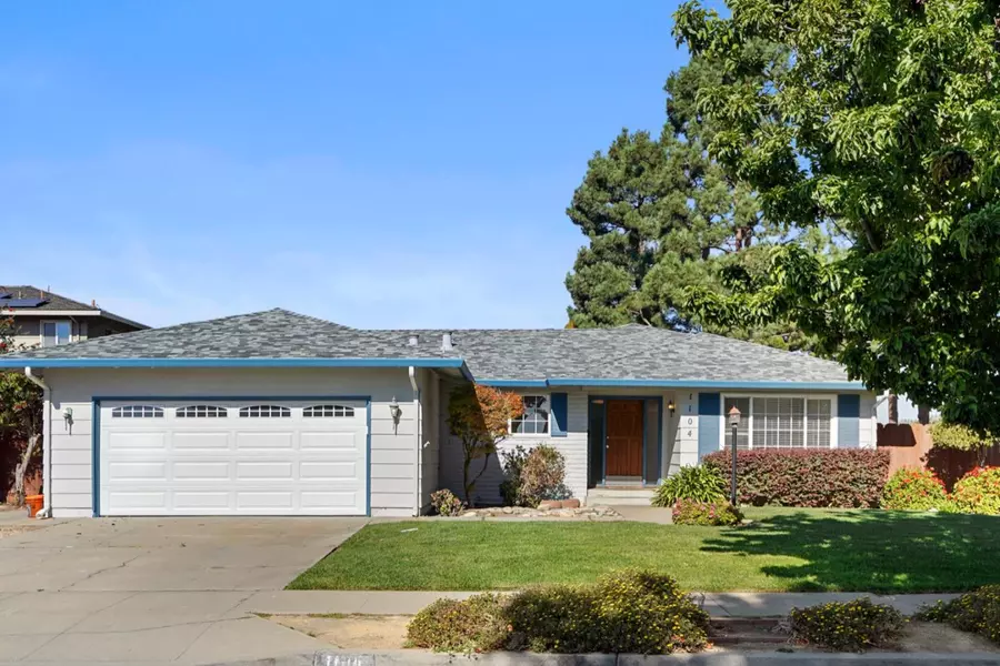 1104 Driftwood PL, Salinas, CA 93901