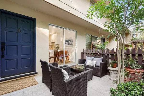 Redwood City, CA 94061,4086 Farm Hill BLVD 6