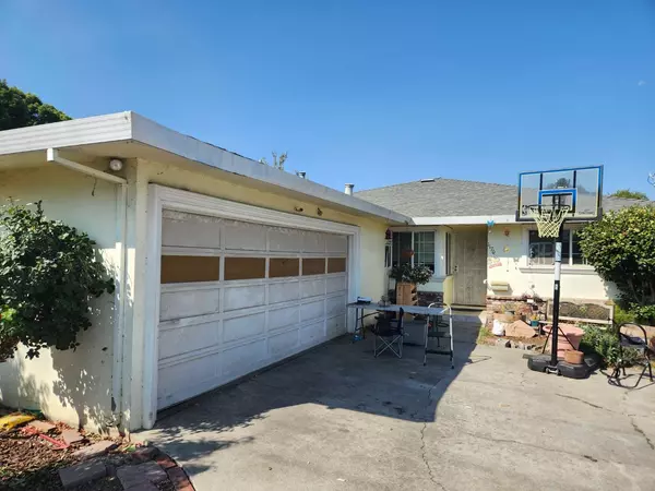 1170 Victoria ST, Hollister, CA 95023