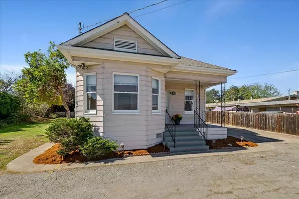 567 Green Valley Road, Watsonville, CA 95076