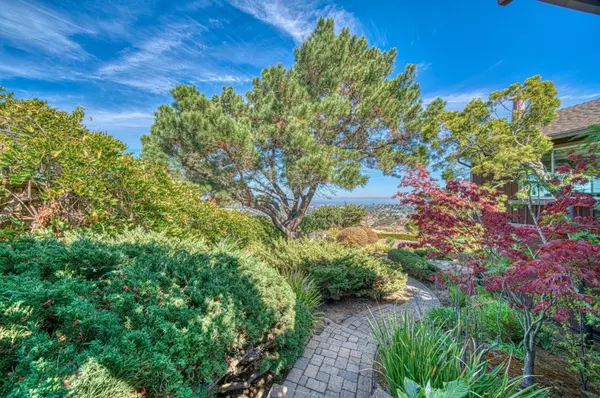 Belmont, CA 94002,23 Somerset CT