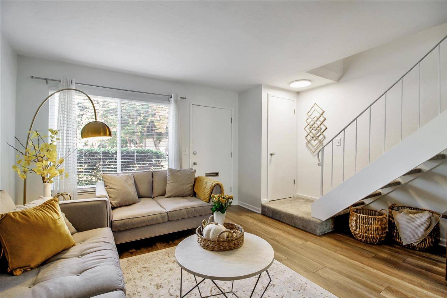 San Jose, CA 95139,172 Oak brook CIR